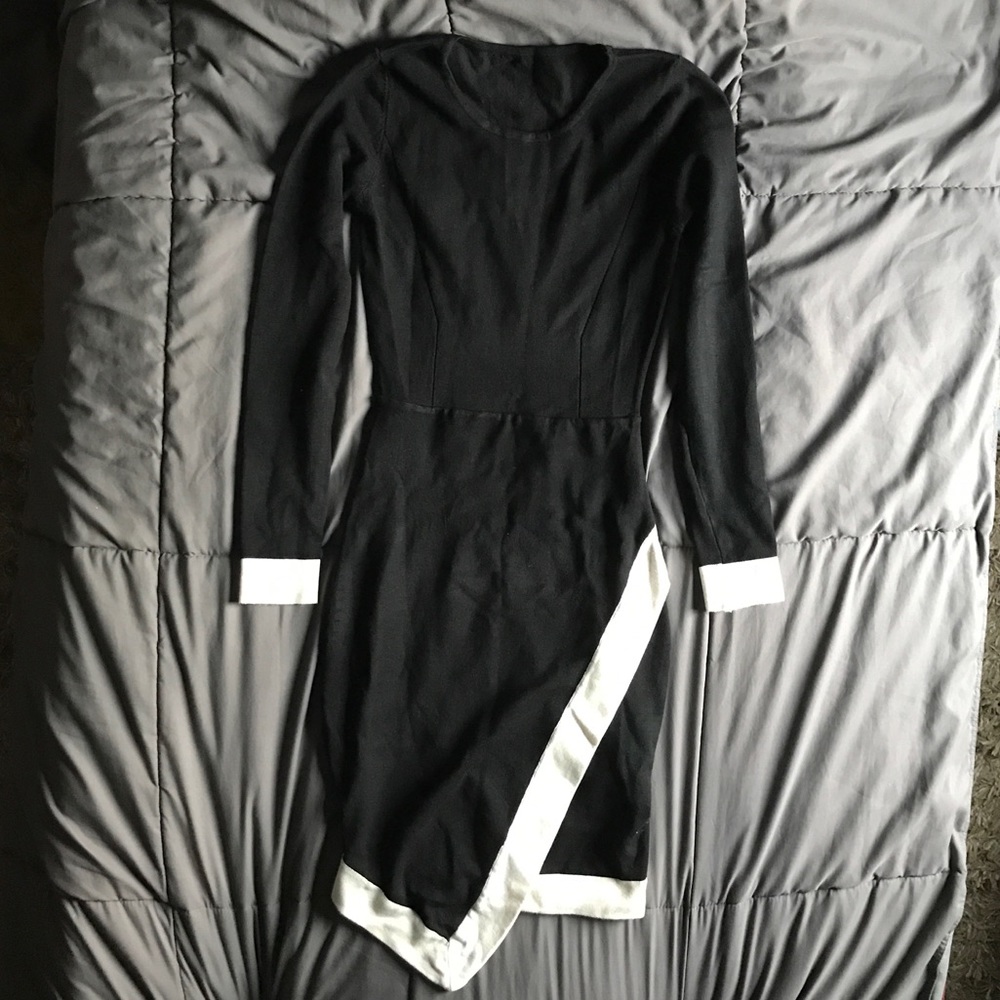 Maggie Queen brand new black tight fitting dress size small